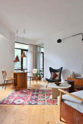 Peaceful Bohemian Apartment – Best Location